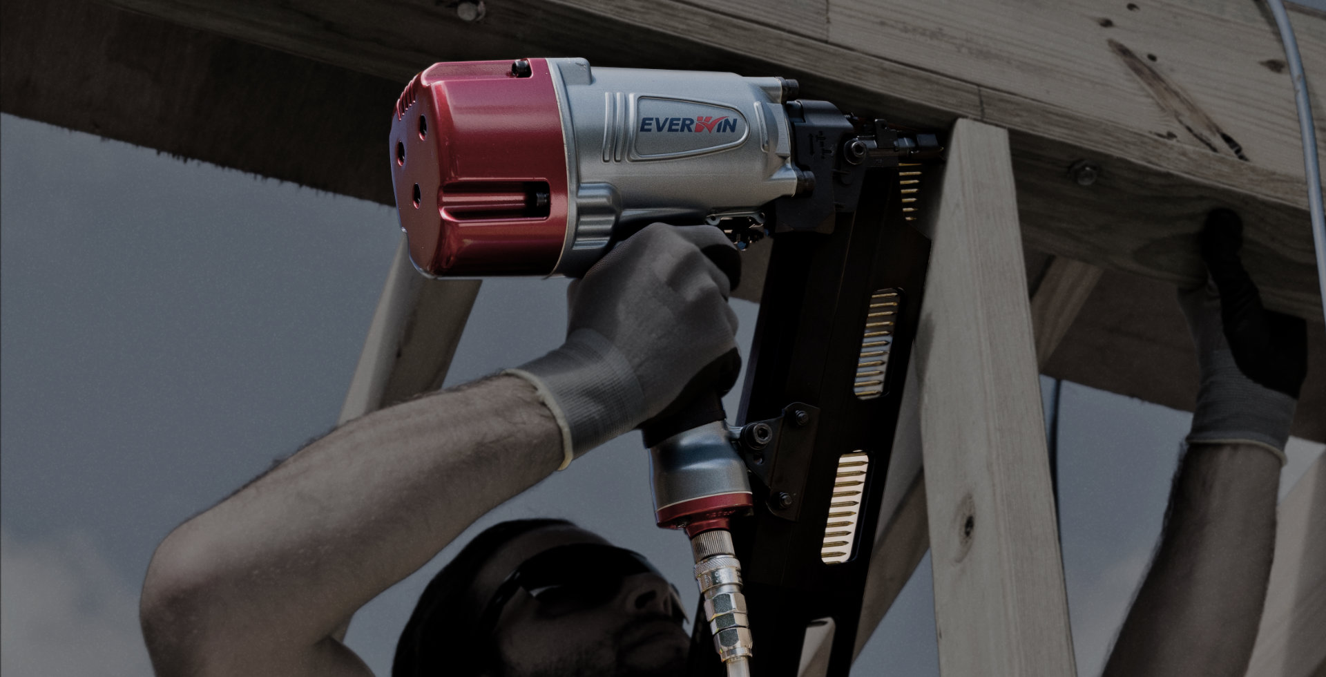 Everwin nailer, fastening, pneumatic fastening